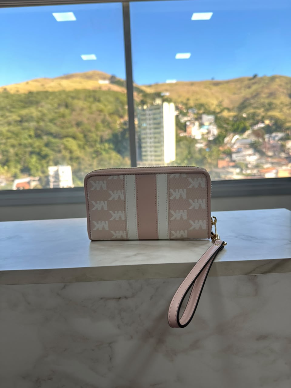 Carteira Jet Set Travel Rosa - Michel Kors - Imagem 3